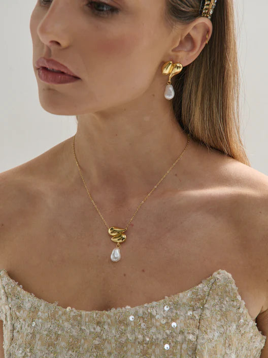 LIORA PEARL 18K GOLD PLATED NECKLACE