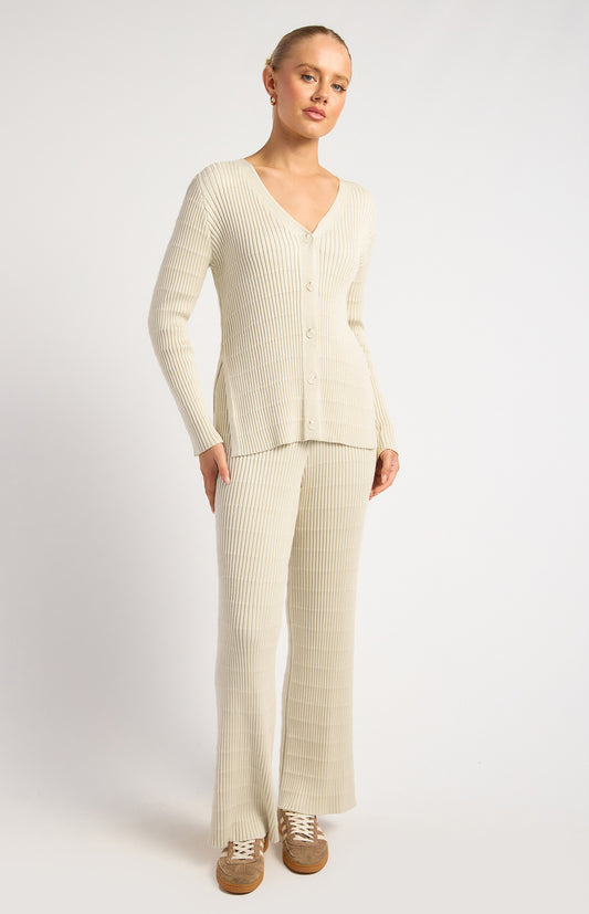 Textured Long Sleeves Knit Set With Marbled Button Details